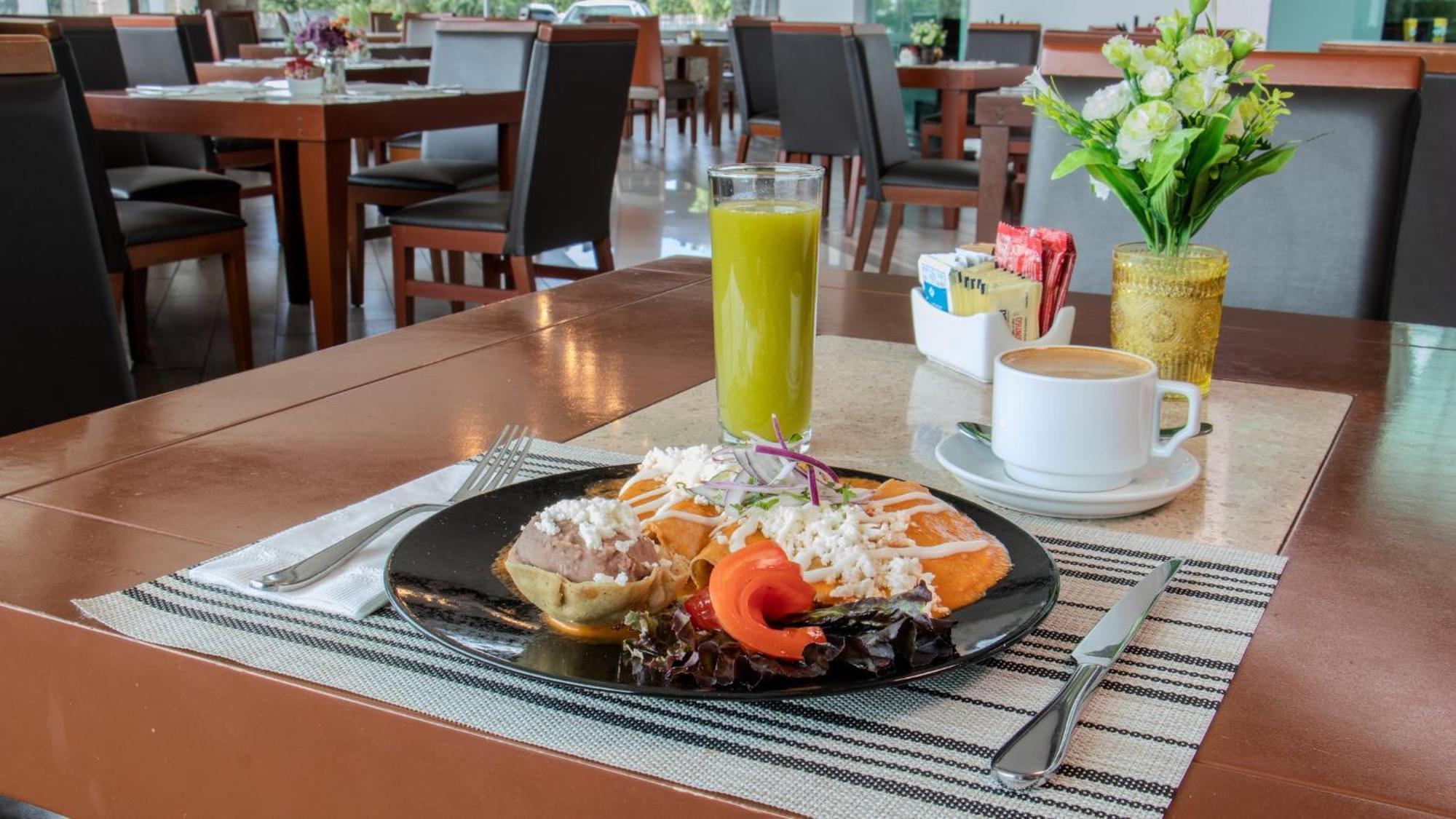 Holiday Inn Queretaro Zona Krystal By Ihg Εξωτερικό φωτογραφία